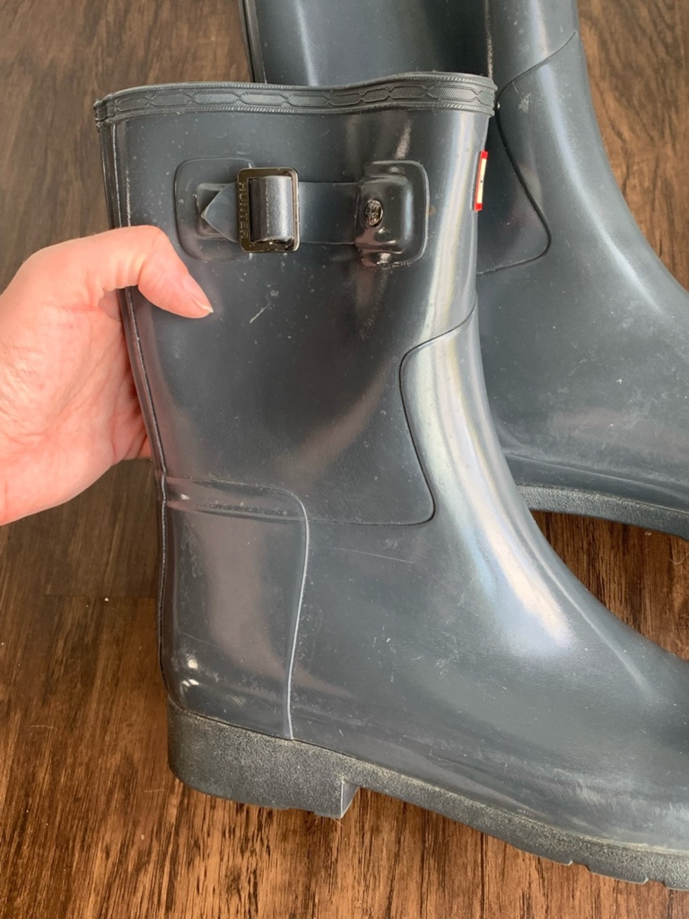Hunter Original Short Gloss Rain Boots in Dark Slate. - Picture 4 of 7